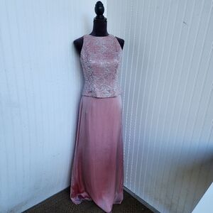 Carmen Marc Valvo Silk 2 Pc Dress Lace Top Beaded Long Skirt Blush Pink Sz 4